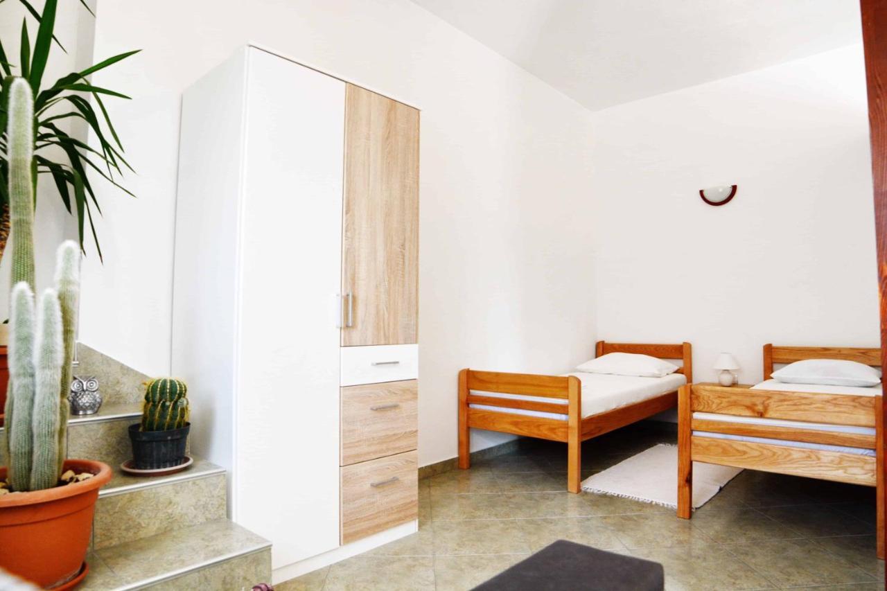 Apartman Verde Pridraga Eksteriør bilde